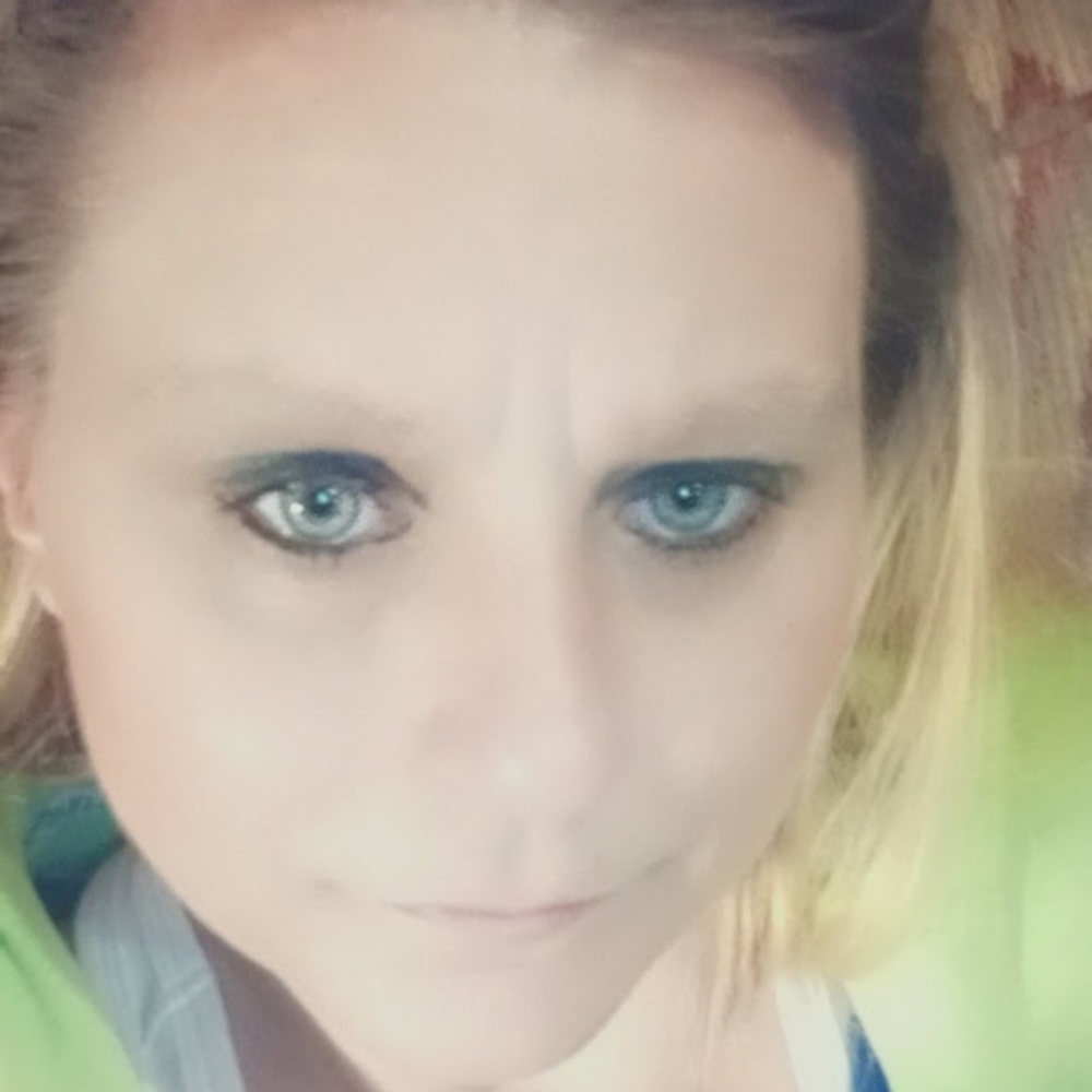 Meet your Posher, Tonya